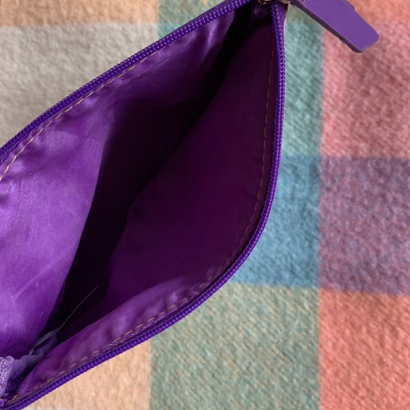 SOLD *FREE with purchase* Barefoot Venus makeup pouch - Picture 3 of 3